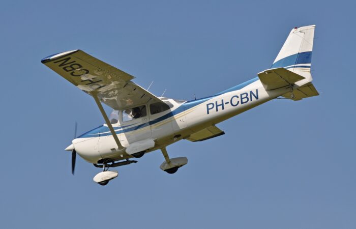 Vliegtuig uit de vloot van Vliegschool Hilversum, PH CBN
